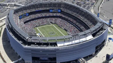 “理查茲基恩详解裁判争议判罚：判决失误应对策略”