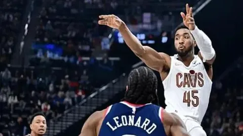 英格兰传奇哀叹：更替阵容后，澳波遭本国球迷冷淡对待